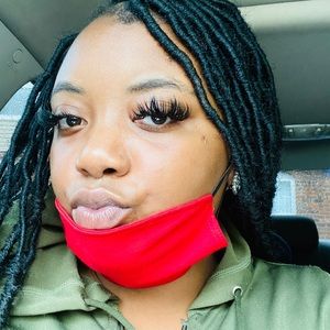 Meet your Posher, Shayla